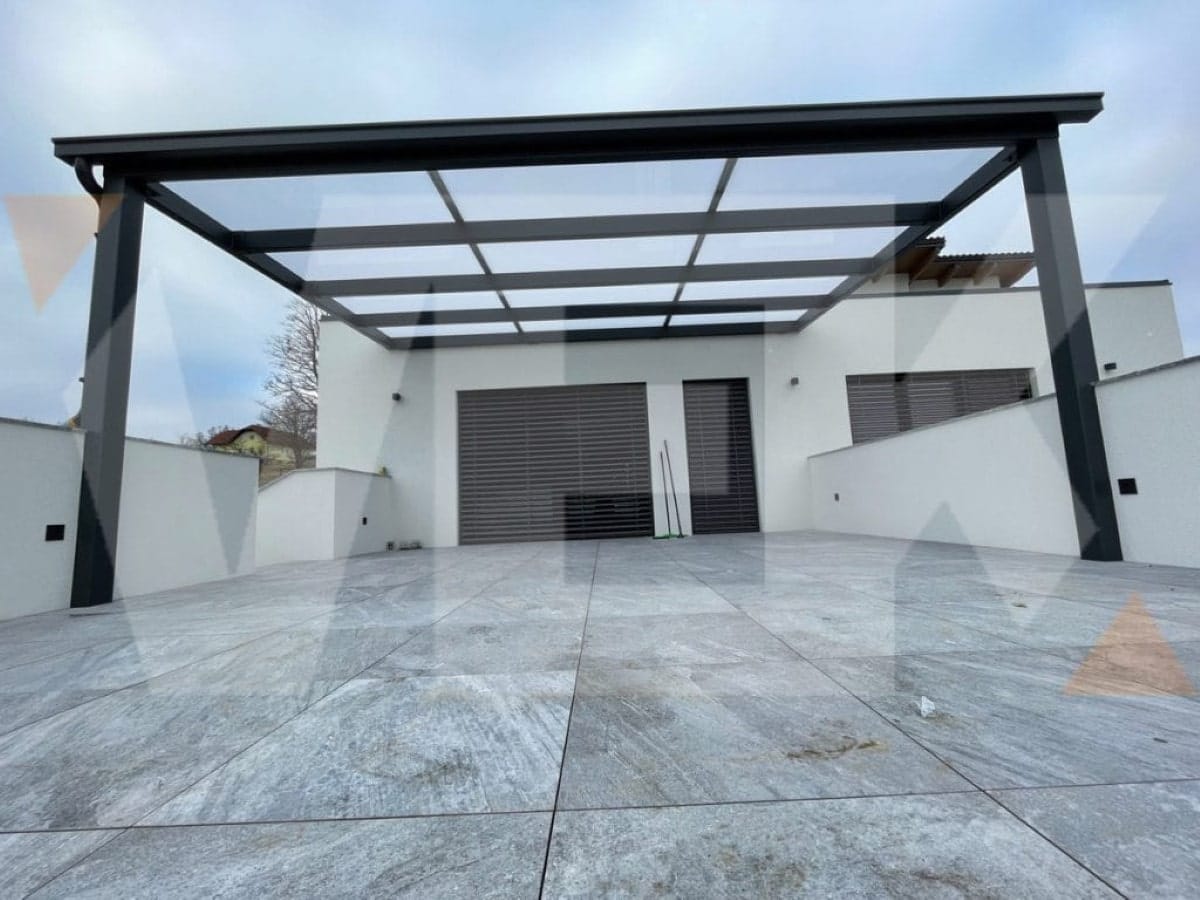 stekleni nadstreški